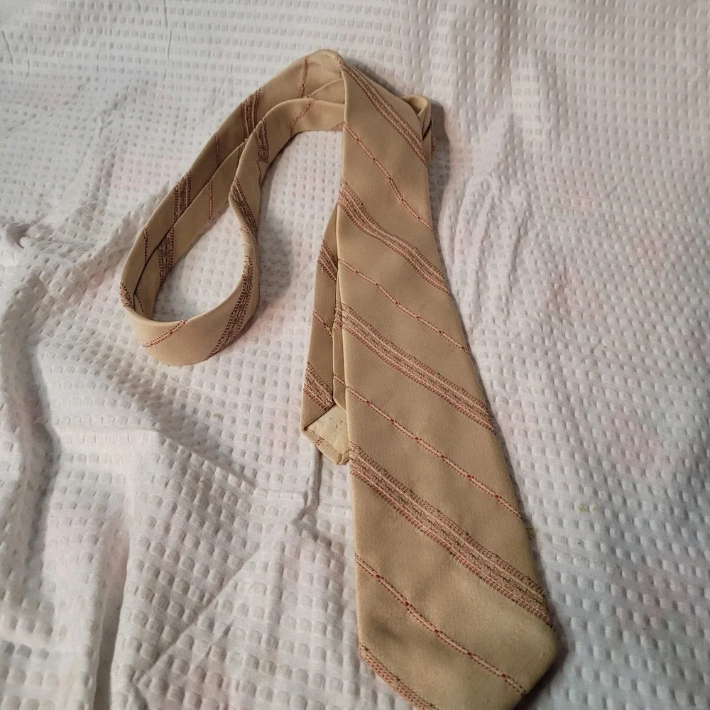 Vintage Sears Perma-Prest Fashion Collection Tan Red‎ Striped Wide Necktie Tie